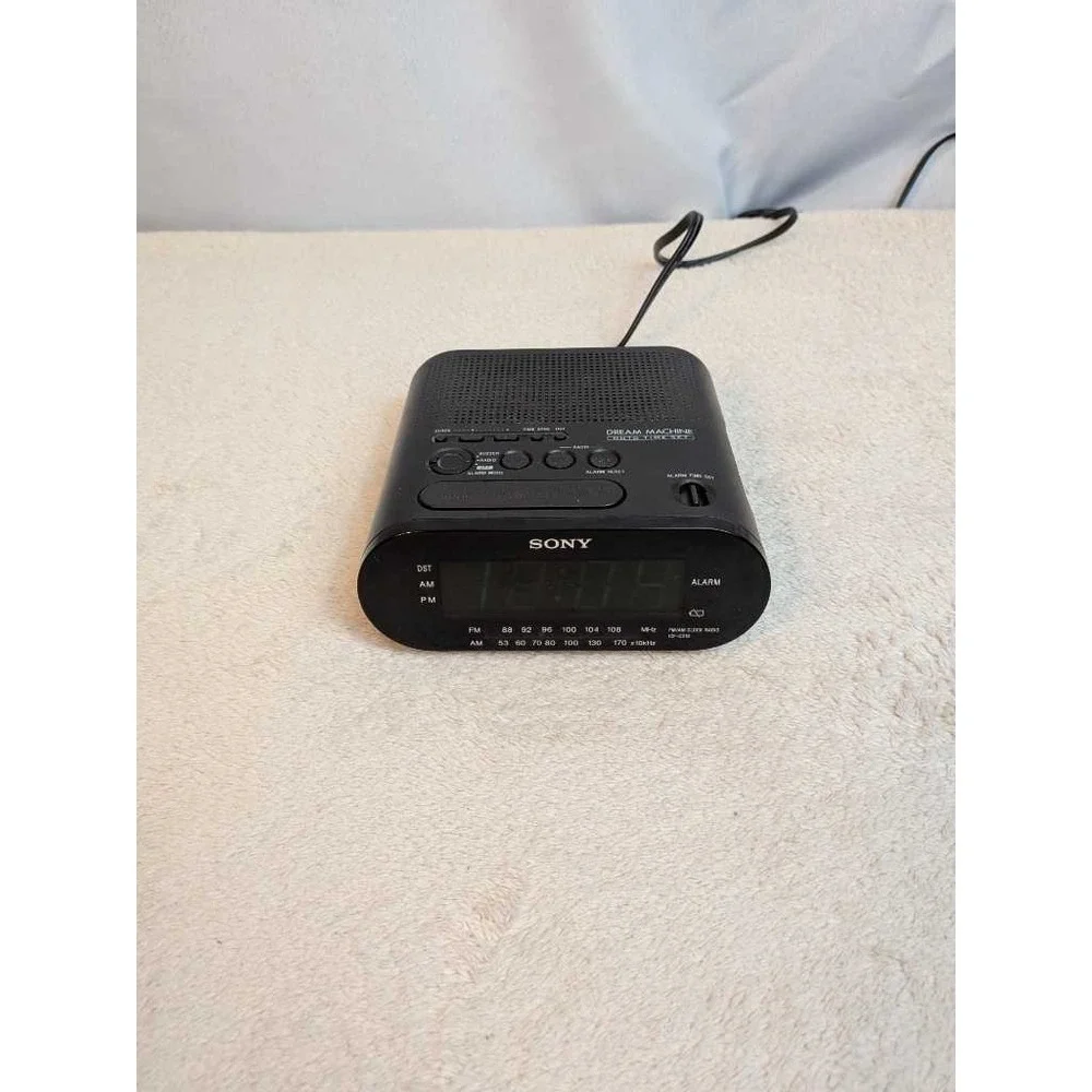 Sony Dream Machine AM FM Clock Radio Alarm Auto Time Set‎ Model ICF-C218